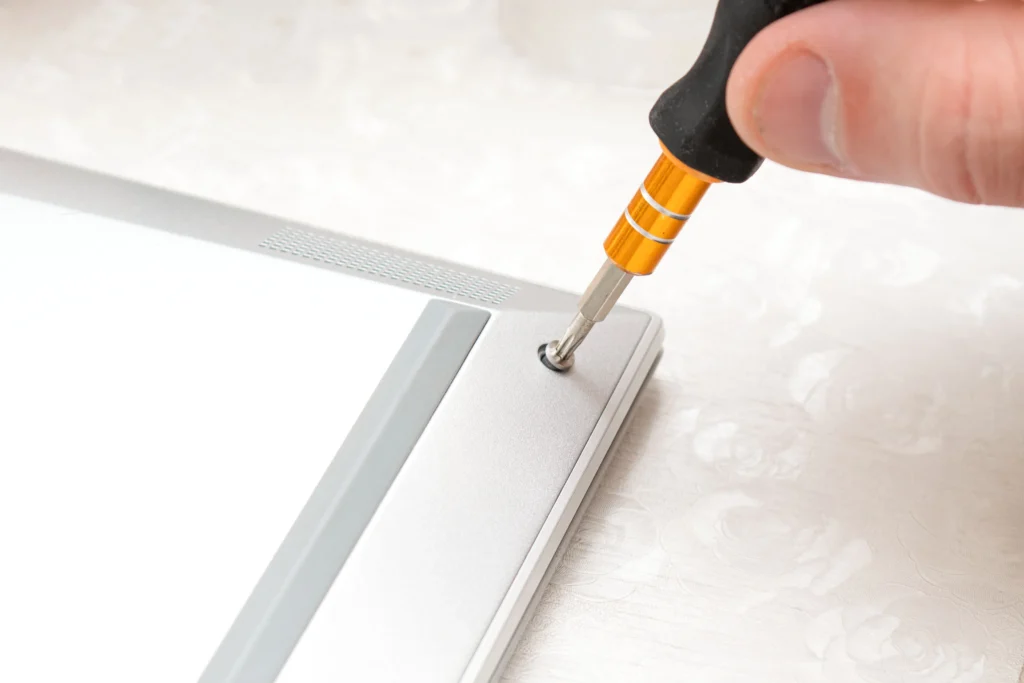 Dynabook laptop frame repair to fix cracked laptop casing