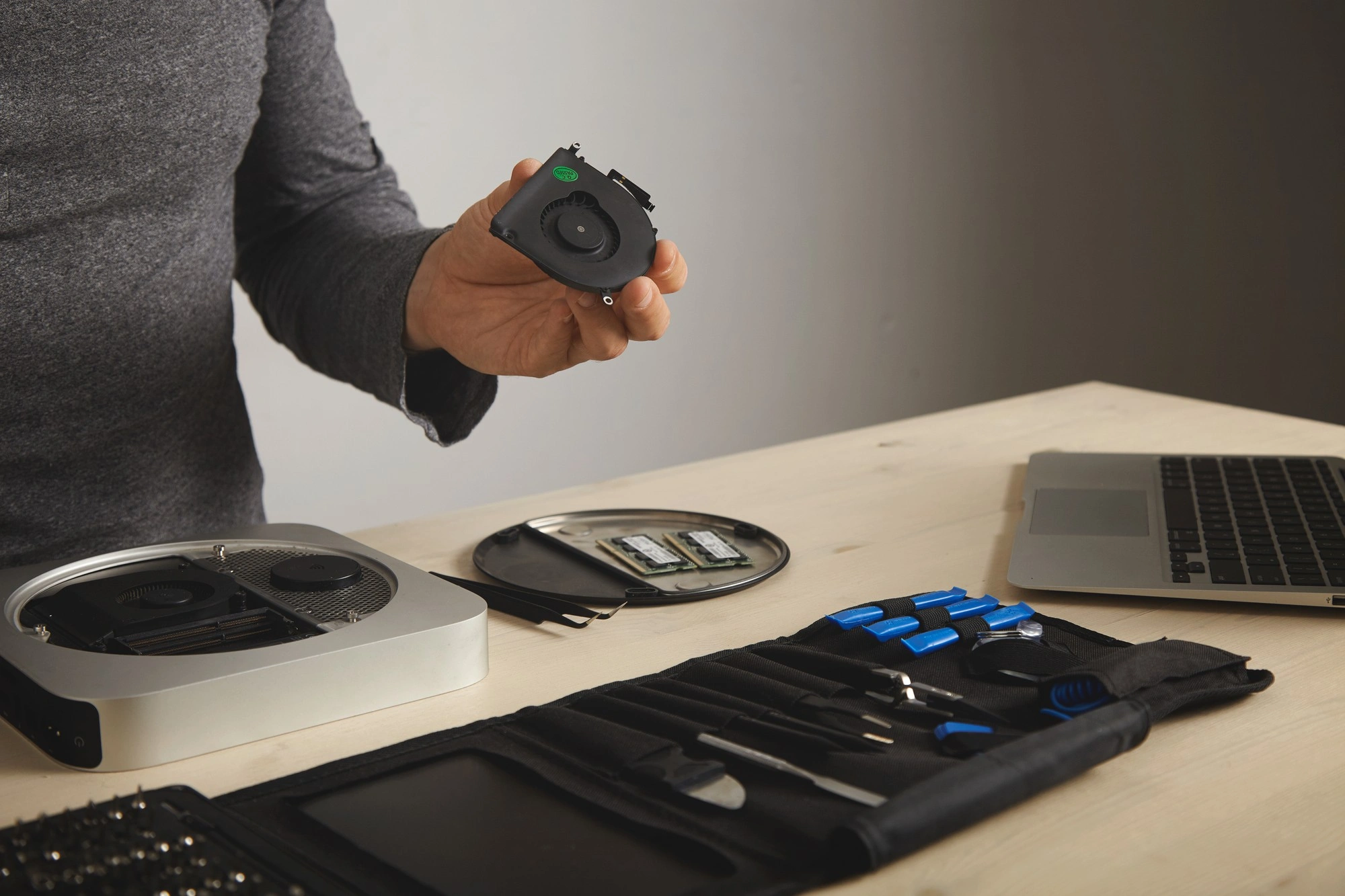 How to Fix Laptop Charging Port Damage