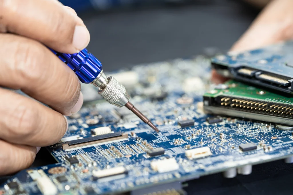 HP laptop motherboard repair after liquid damage cleaning and restoration